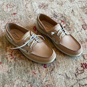 NWOT-Sperry-Top-Sider- Tan boat shoes-7M